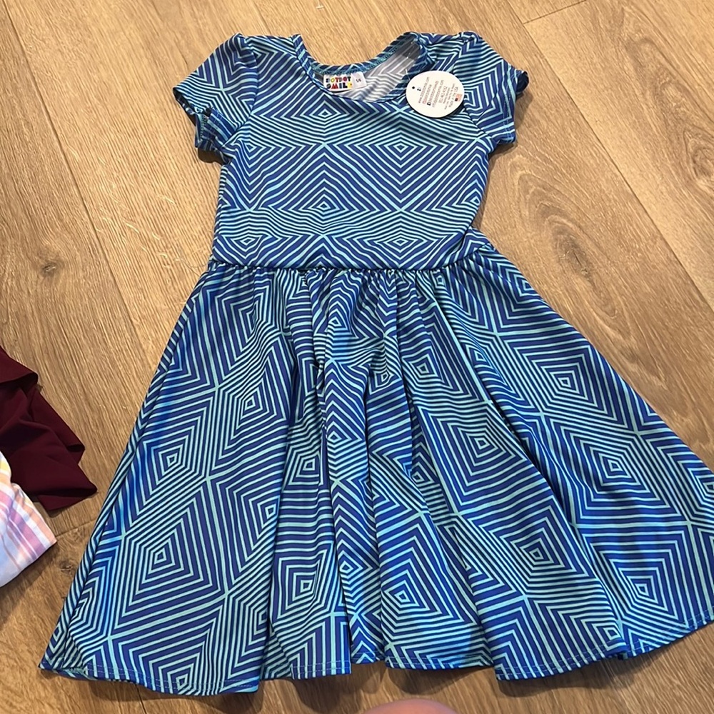 Dot Dot Smile dress. Size 5/6 NWT